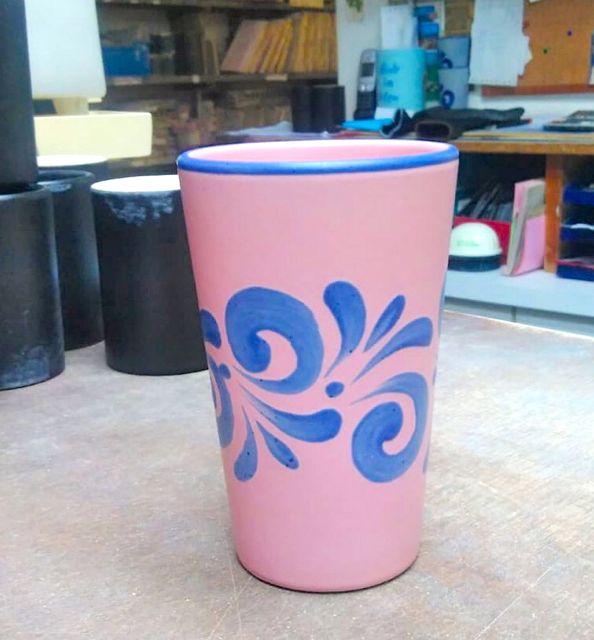 Rosa Apfelweinbecher