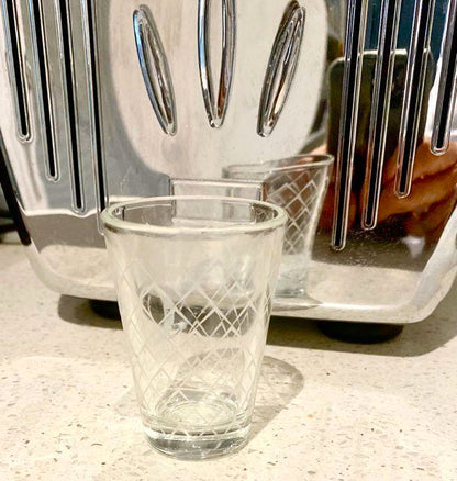 #Geripptes Espresso Glas #Scnapsglas