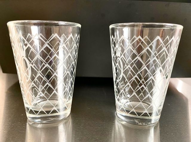 #Geripptes Espresso Glas #Scnapsglas