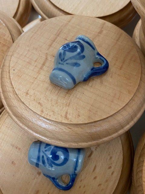 Apfelwein Deckelsche mit Bembel #Deckel #Geripptes #Apfelwein