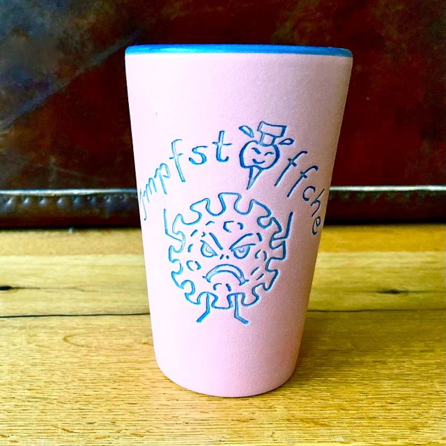 Rosa Diva Impfstöffche Becher