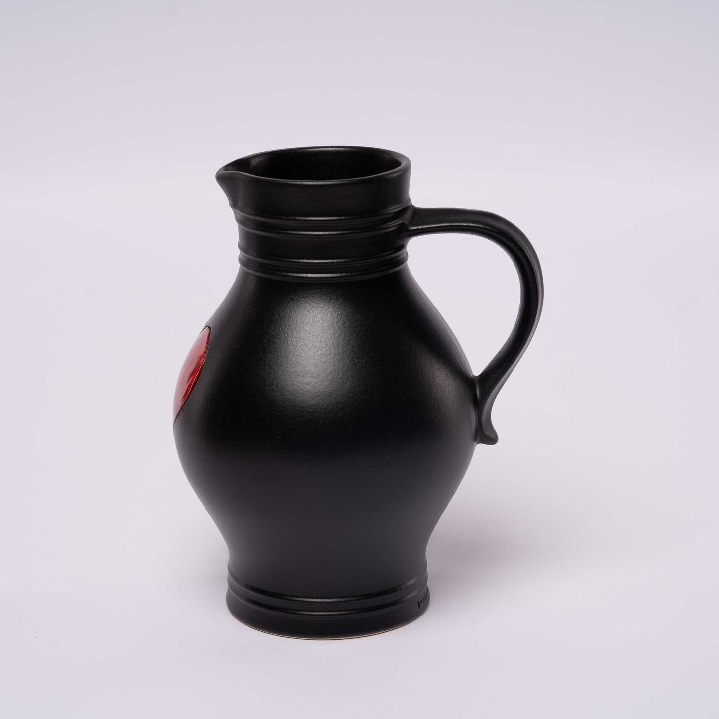 Herz Bembel 1 L – schwarz mit rotem Herz - perfekt für Herzmenschen